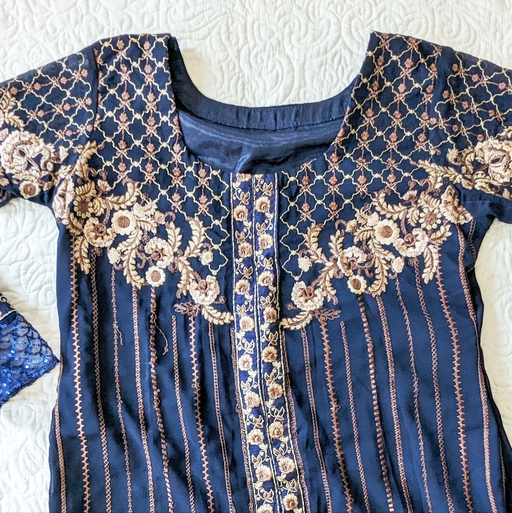 Indian Pakistani Women's 3-Piece Kameez Trouser Outfit - Midnight Blue - Picture 3 of 8